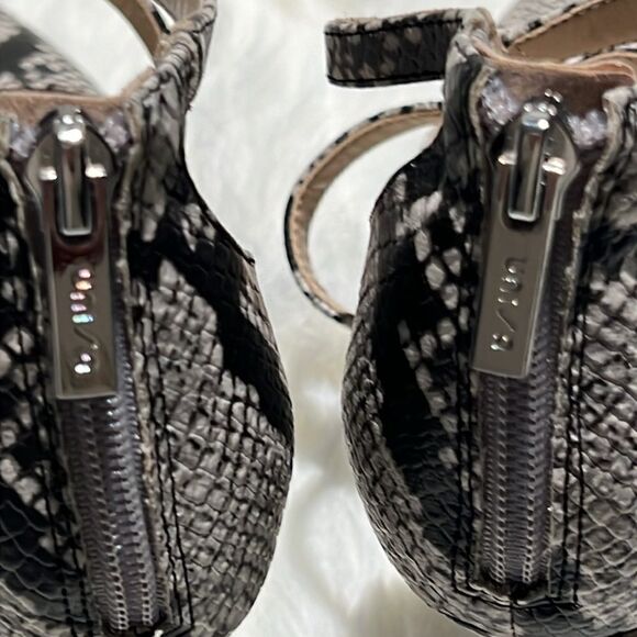 UNISA Women’s Snake Print Black Cream Pointed Toe Stiletto High Heels Sz 9. B66 - Picture 10 of 10